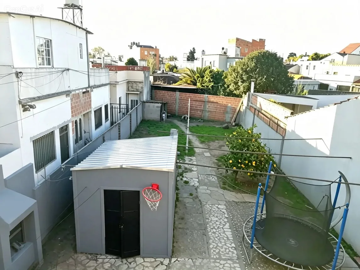 Casa de 5 ambientes en venta en Morón, Presidente Domingo Faustino Sarmiento 300, foto 5