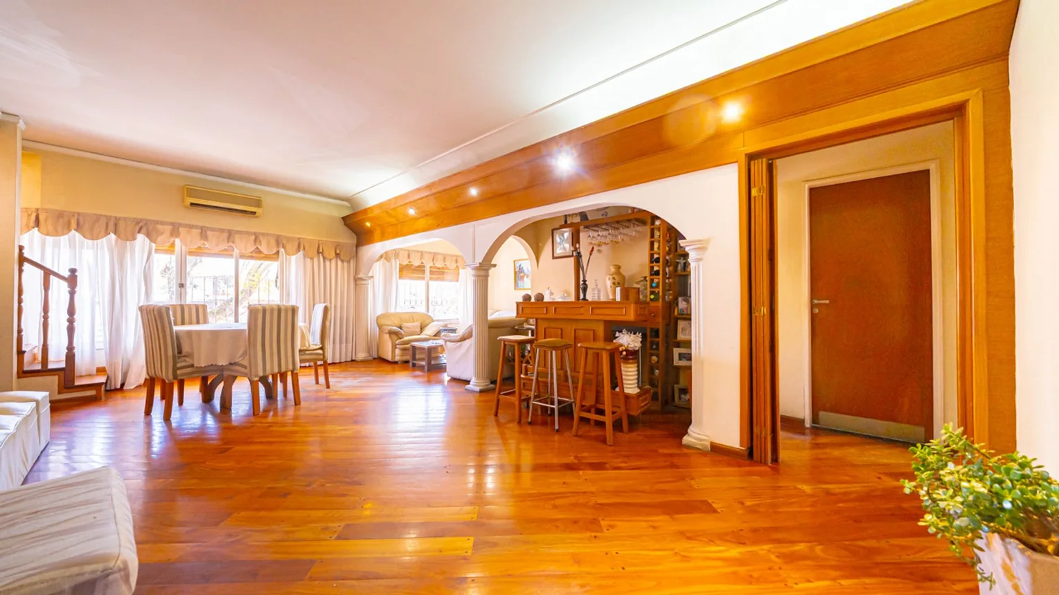 PH de 5 ambientes en venta en Monte Castro, Arregui 3900, foto 2
