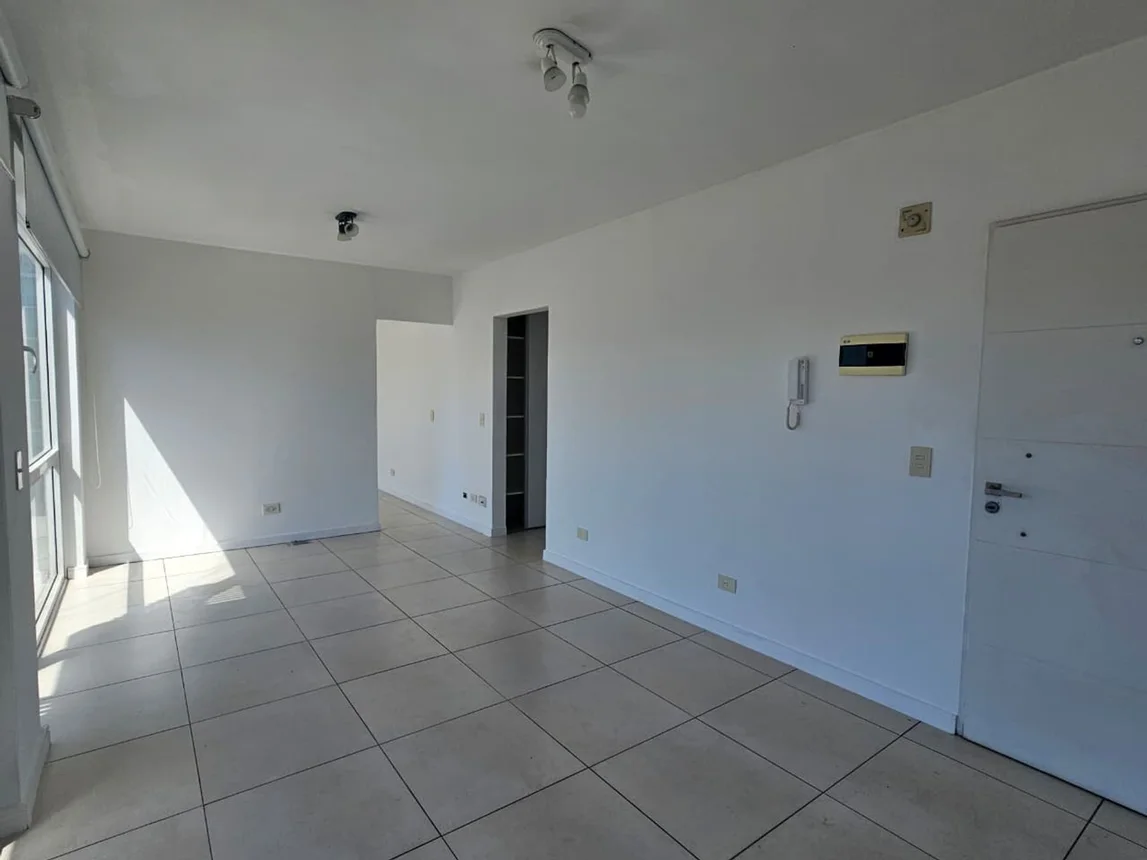 Departamento de 2 ambientes en alquiler en San Cristóbal, Avenida Jujuy 900, foto 3