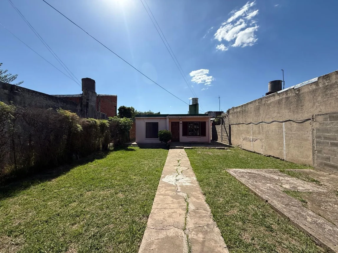 Casa de 3 ambientes en venta en Rafael Calzada, Humberto Primo 3700, foto 3