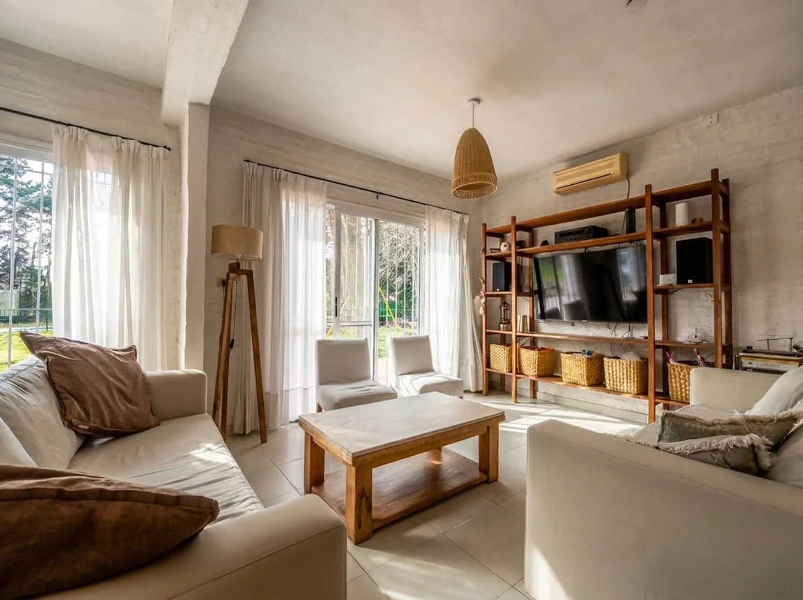 Casa en venta en Pilar, foto 2