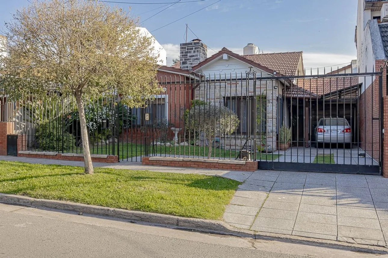 Casa en venta en Hurlingham, foto 2