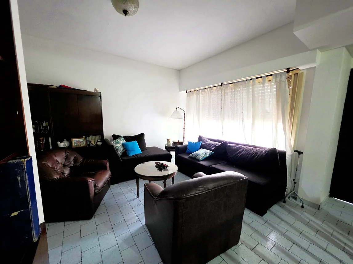 Casa en venta en Castelar, foto 3