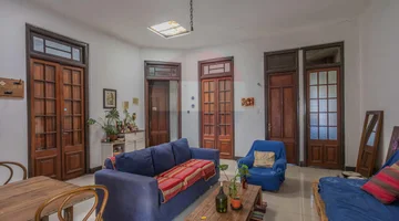 Venta Casa de Altos más 3 Locales y Garaje, Aguada