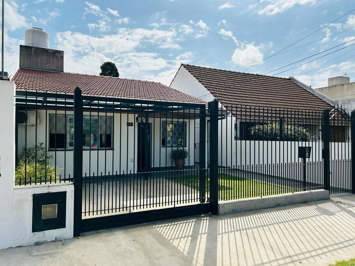 Casa de 3 ambientes en venta en Lomas de Zamora, Gervasio Antonio de Posadas 100, foto 2