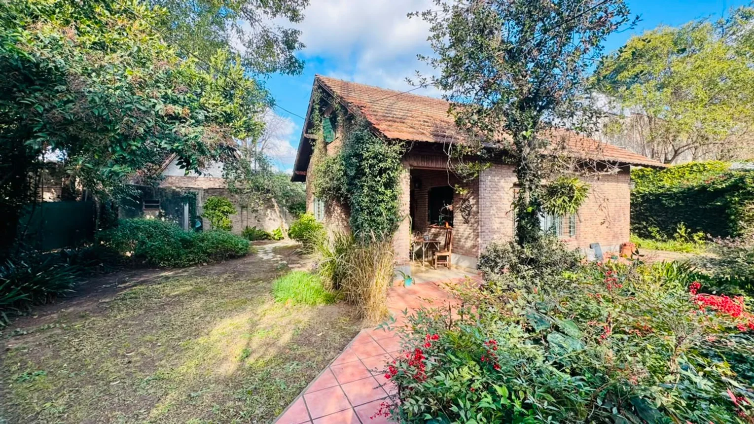 Casa de 4 ambientes en venta en Hurlingham, Teniente General Pablo Ricchieri 1500