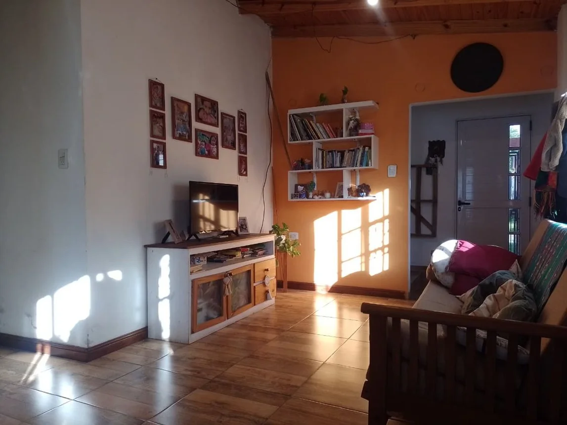 Casa de 4 ambientes en venta en Monte Chingolo, Cazón 2000, foto 4