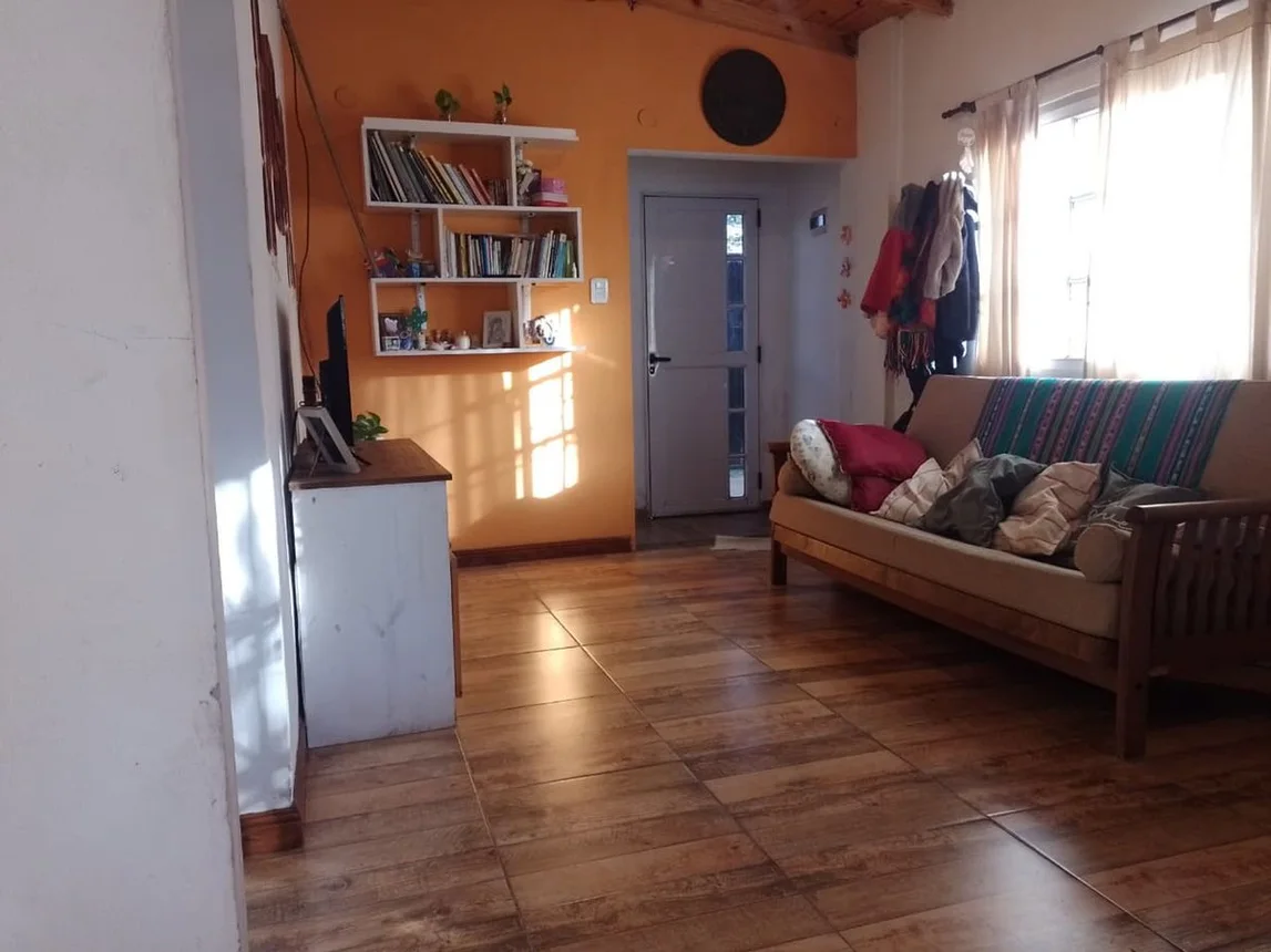 Casa de 4 ambientes en venta en Monte Chingolo, Cazón 2000, foto 3