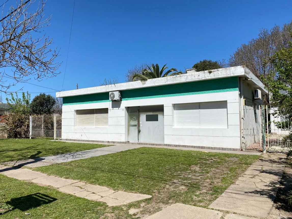 Casa de 4 ambientes en venta en Funes, General Paz 1200, foto 2