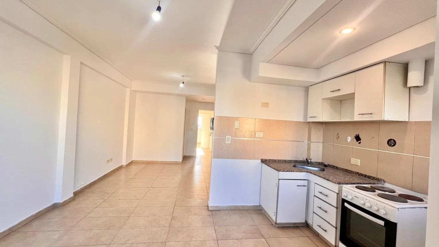 Departamento de 3 ambientes en venta en Lanús Este, Anatole France 1500, foto 2