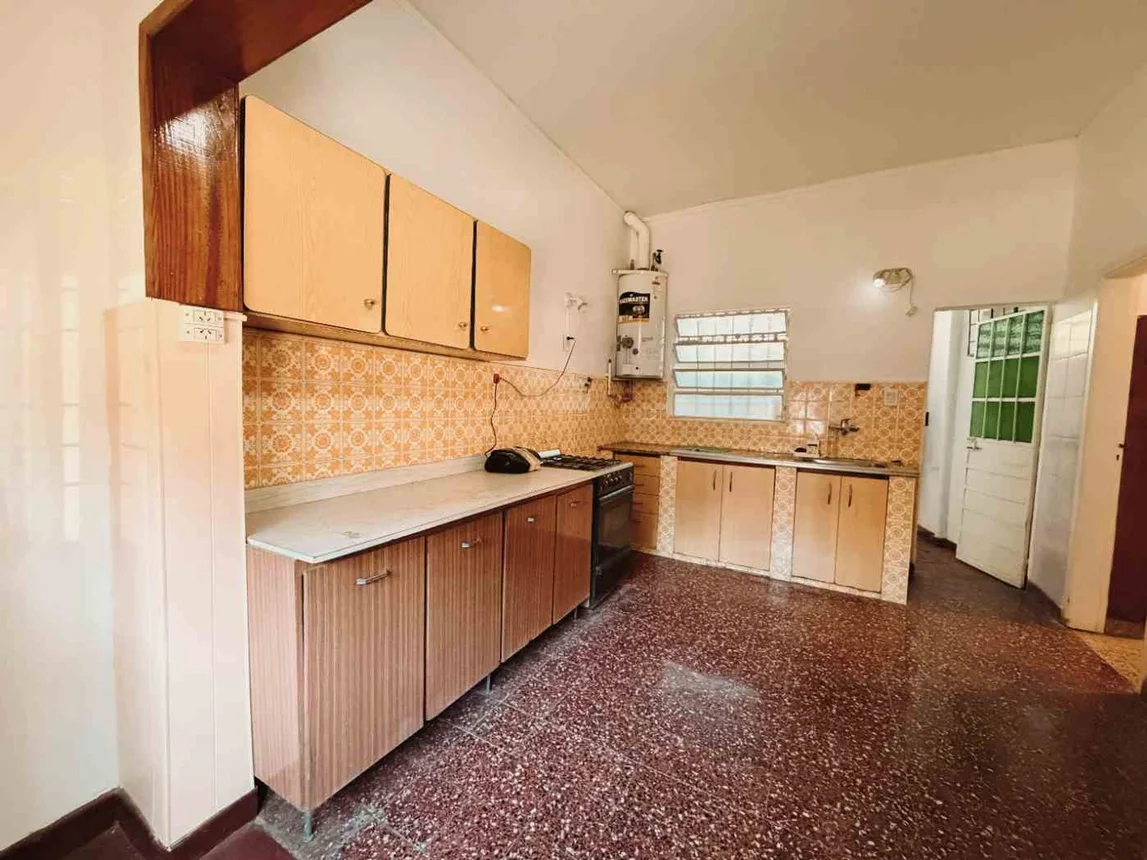 Casa de 3 ambientes en venta en Caseros, España 3400, foto 3