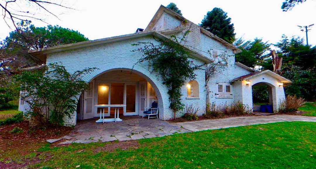 Venta casa 6 dormitorios a reciclar en San Rafael