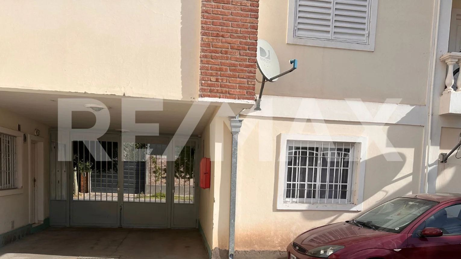 PH de 3 ambientes en venta en Neuquén, Violeta Parra 200