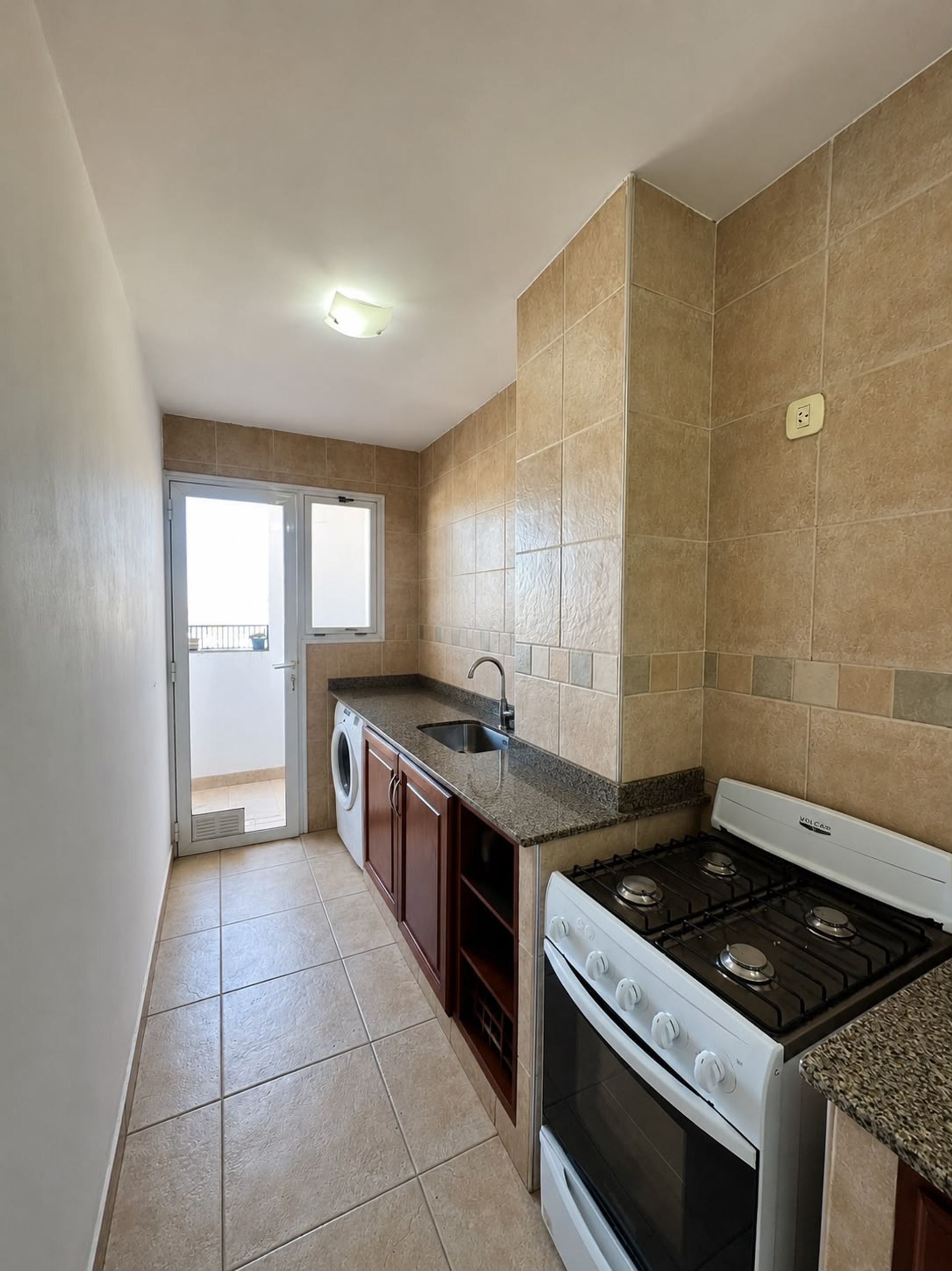DEPARTAMENTO AMPLIO VENTA MACROCENTRO 1 DORM - foto 4