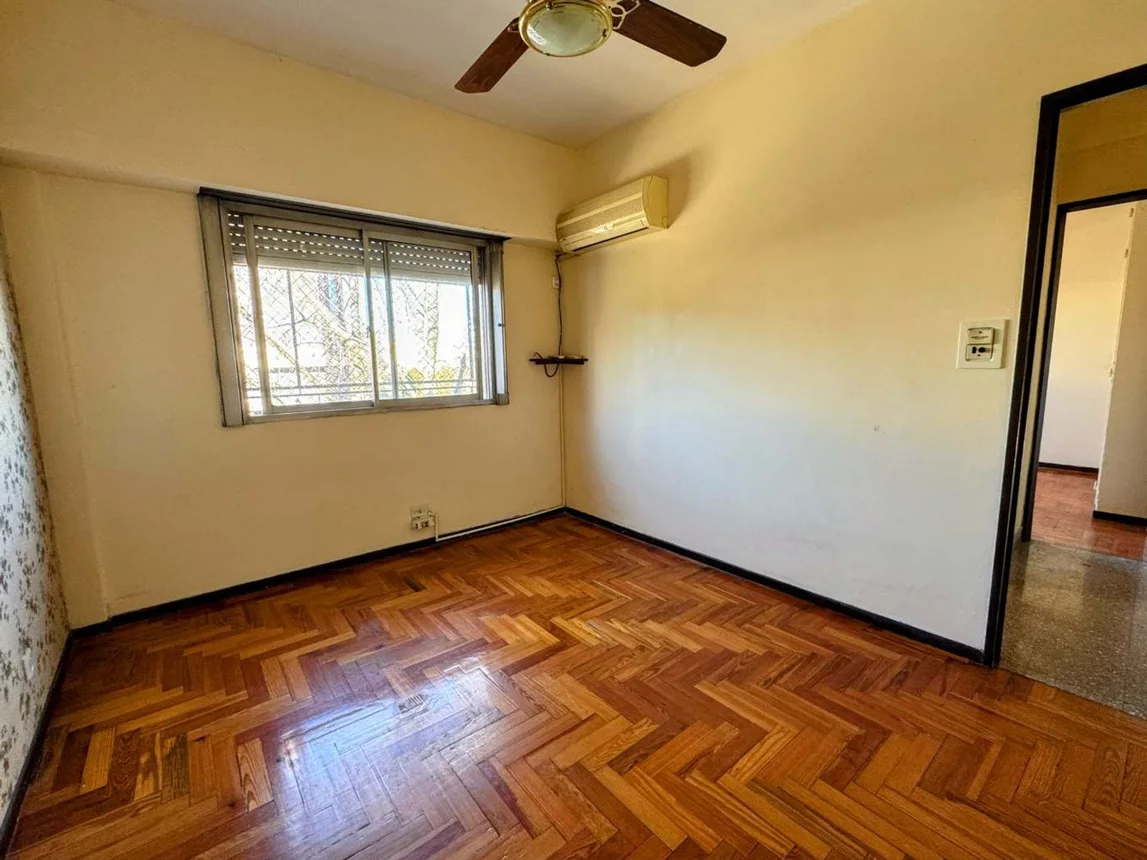 Departamento de 4 ambientes en venta en Liniers, Avenida Lisandro de la Torre 1100, foto 2