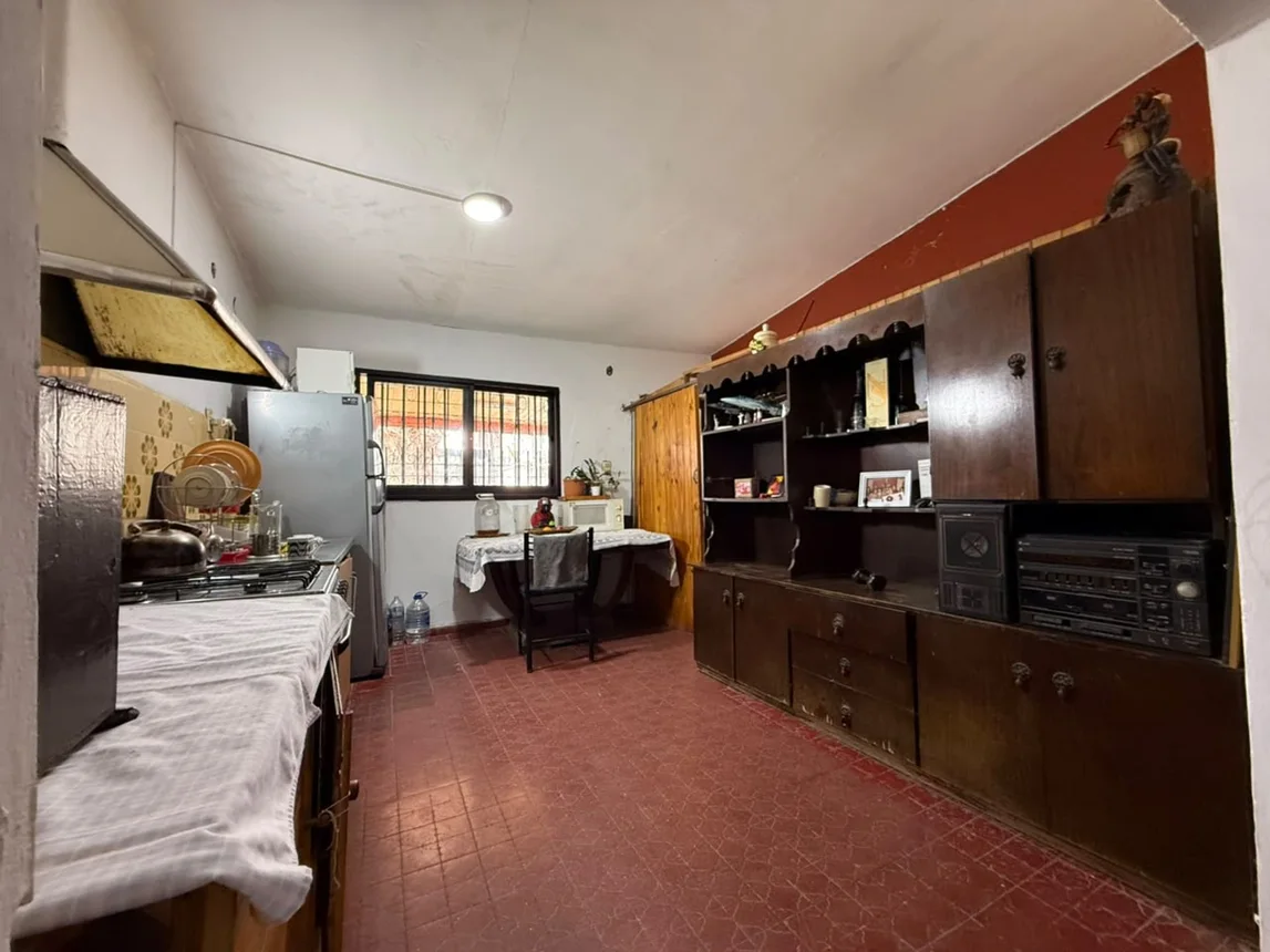 Casa de 9 ambientes en venta en Córdoba, Clpn Blas de Peralta 4000, foto 4