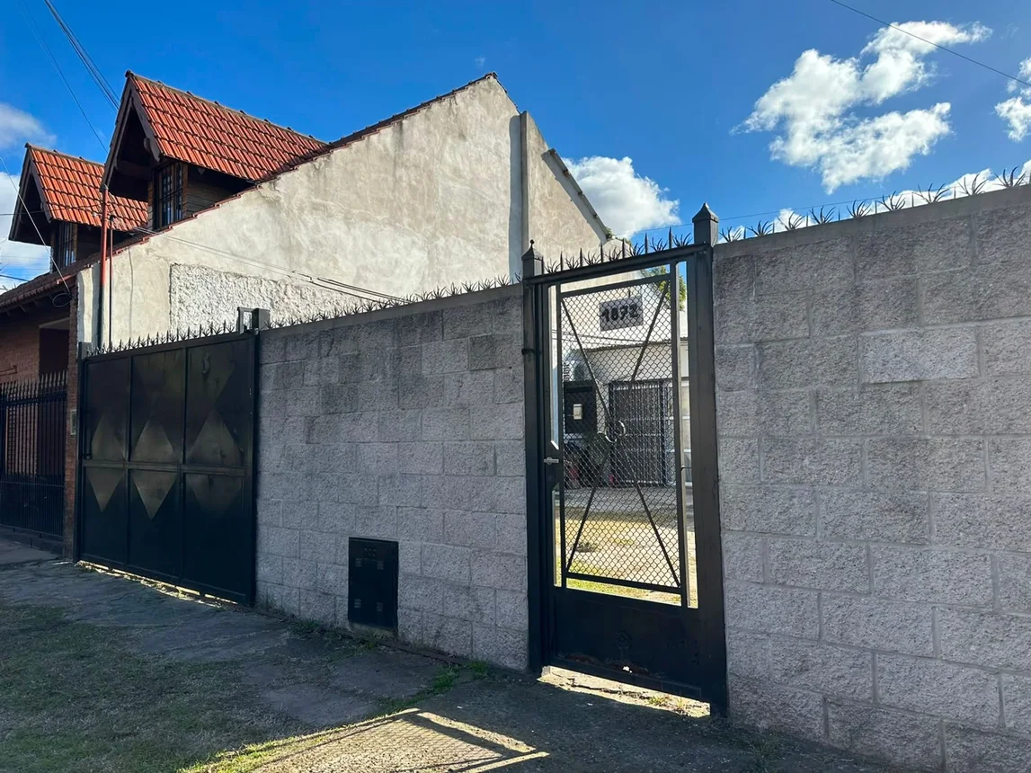 Casa de 3 ambientes en venta en Banfield, Fonrouge 1800, foto 2