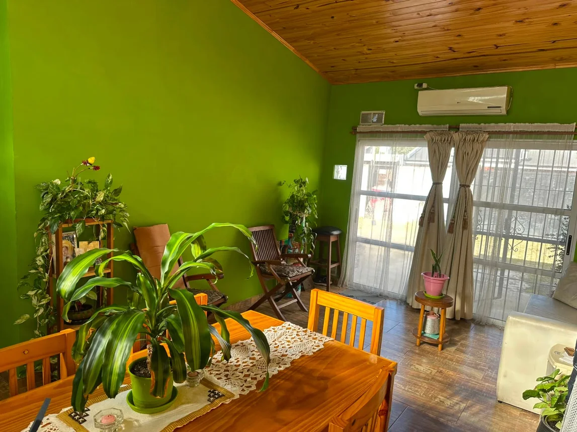 Casa de 3 ambientes en venta en Banfield, Fonrouge 1800