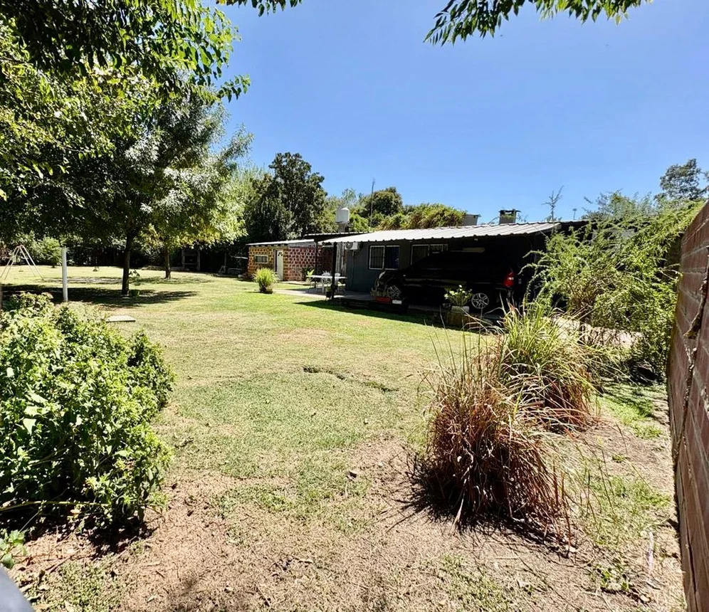 Casa de 3 ambientes en venta en Villa Rosa, San Isidro 2700