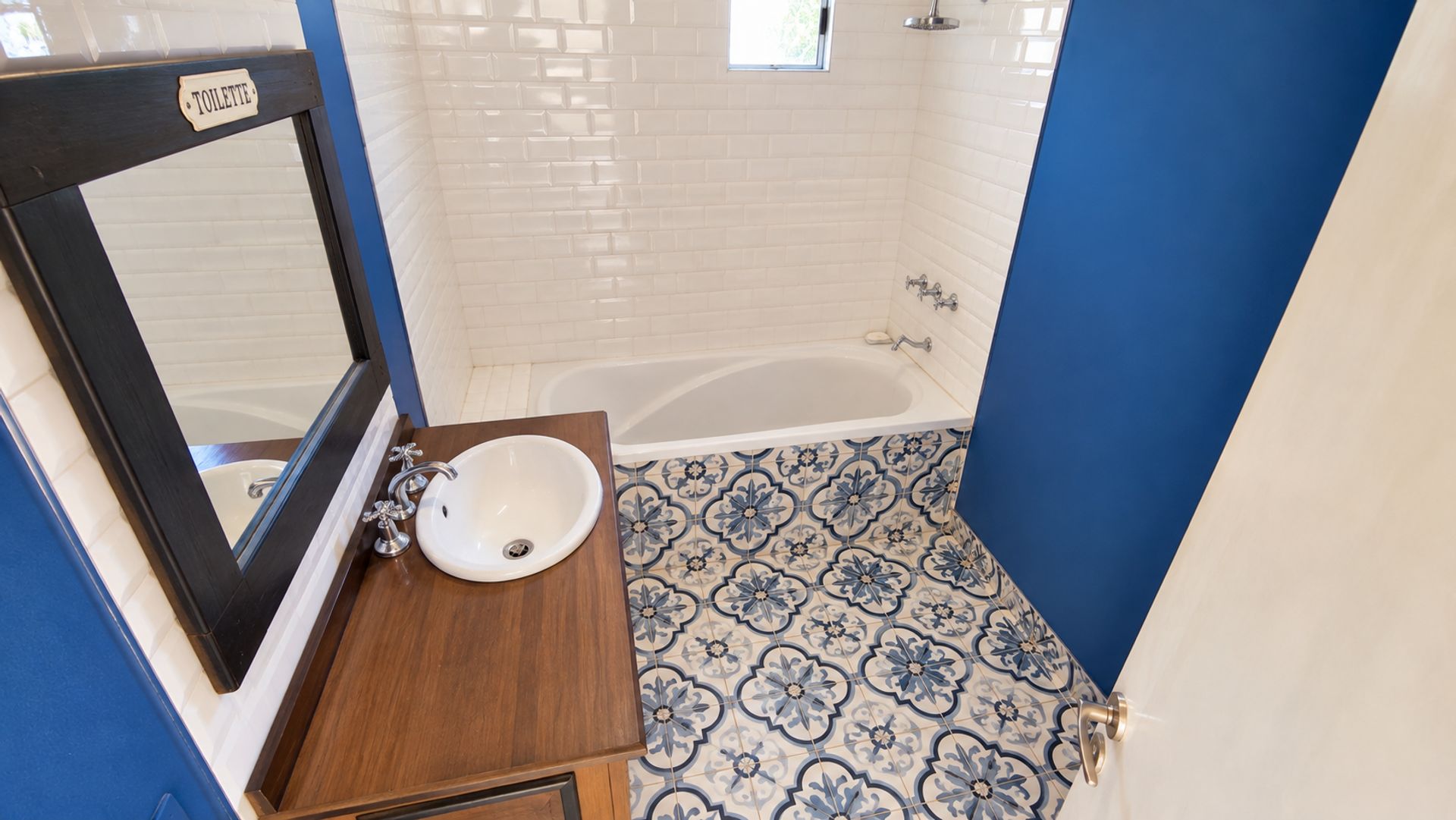 Foto 5 — VENTA CASA 4 AMB S/ TERRENO DE 900M2 PARQUE LELOIR
