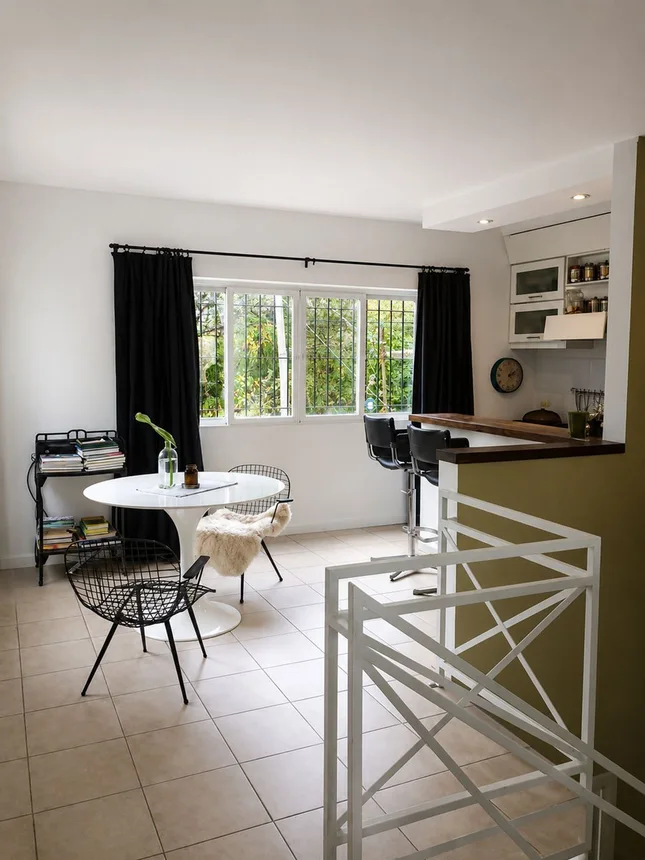 Casa tríplex de 3 ambientes en venta en San Isidro, Roque Sáenz Peña 900