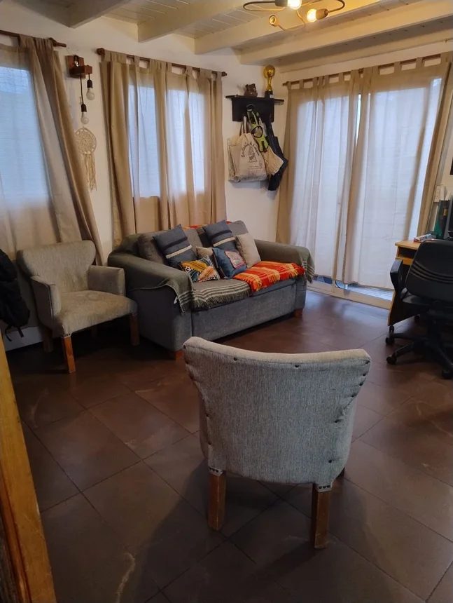 PH de 3 ambientes en venta en Quilmes, Larrea 100