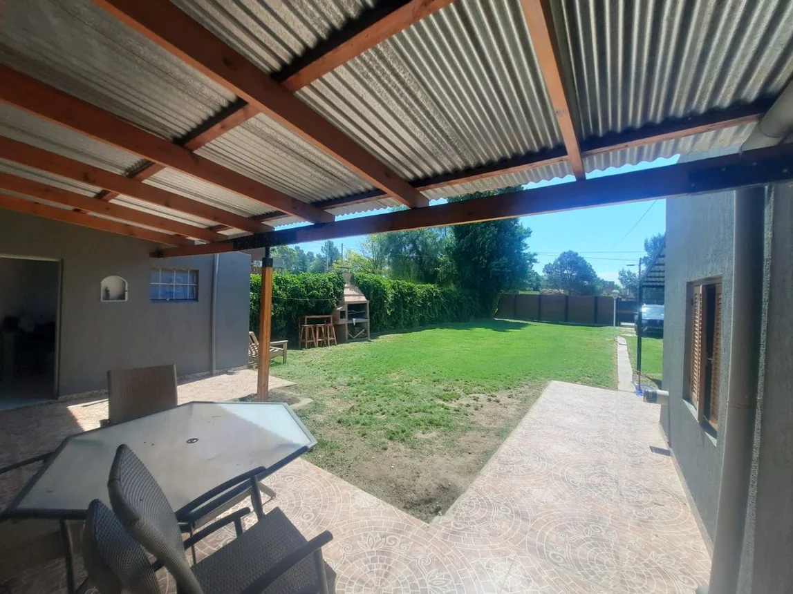 Casa de 3 ambientes en alquiler en Bahía Blanca, 14 de  Julio 4400, foto 4