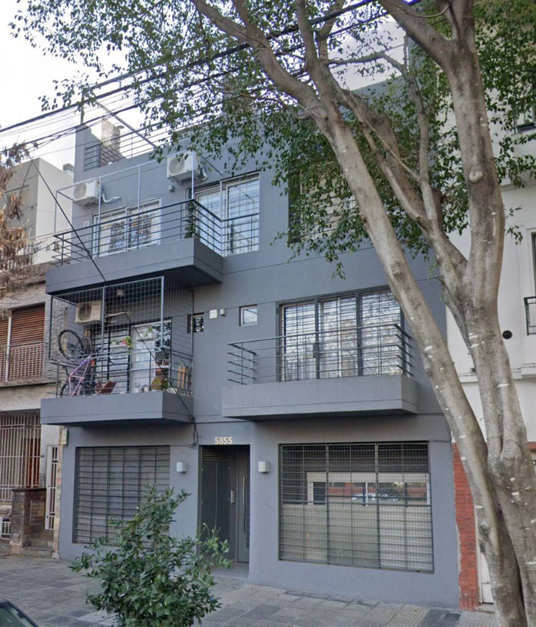 PH. 3 AMB. Con Terraza, Balcones y Parrilla.