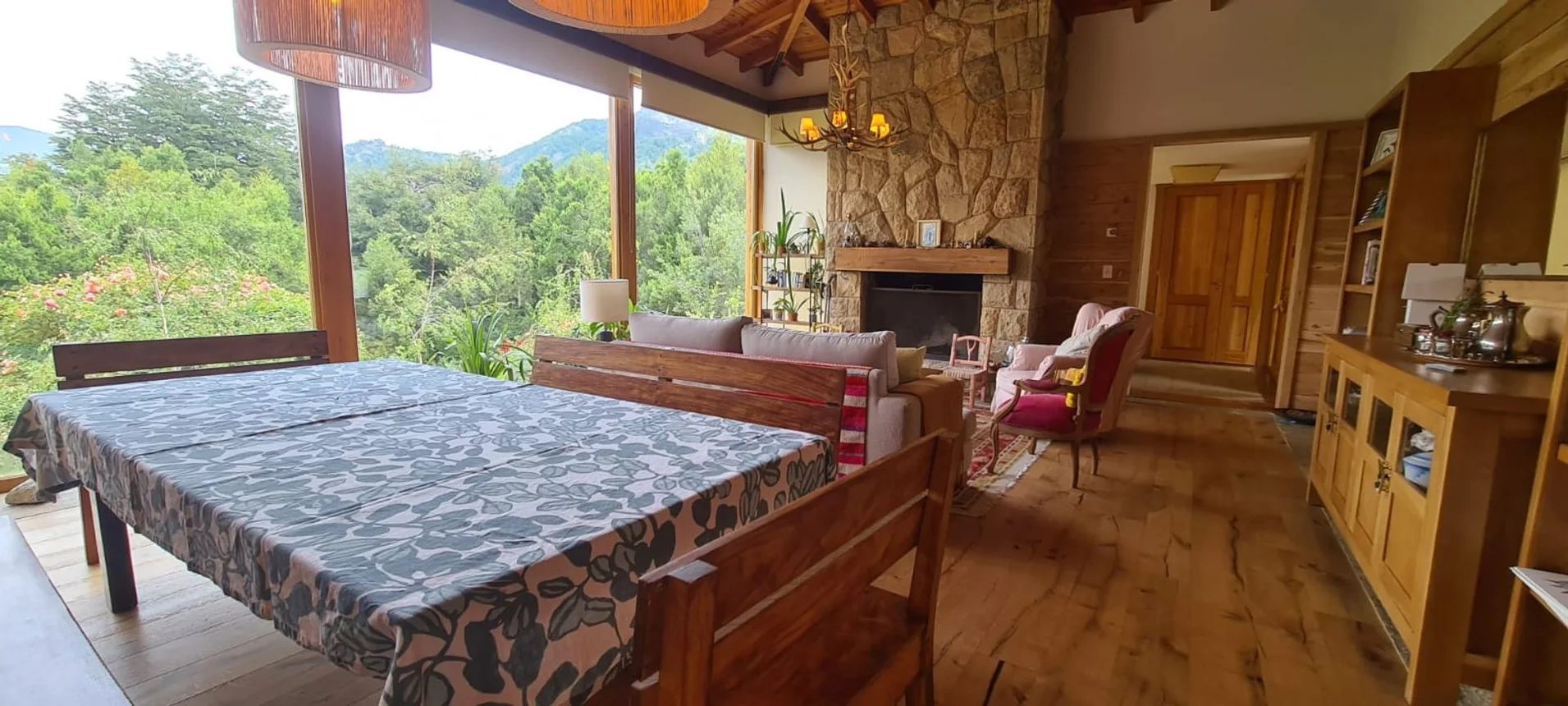 Casa de 6 ambientes en venta en San Carlos de Bariloche, Arelauquen Casa Q 0, foto 4