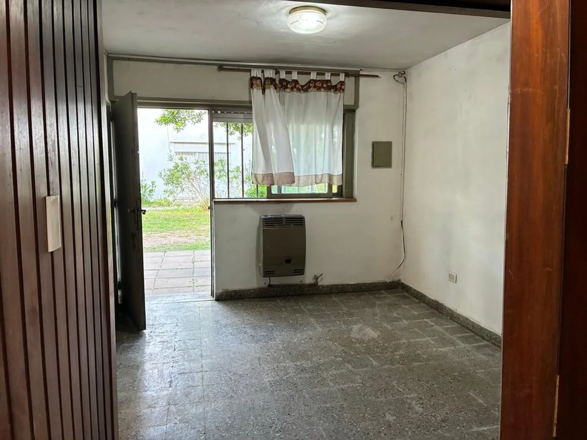 Casa dúplex de 3 ambientes en venta en José C. Paz, San Agustin 600