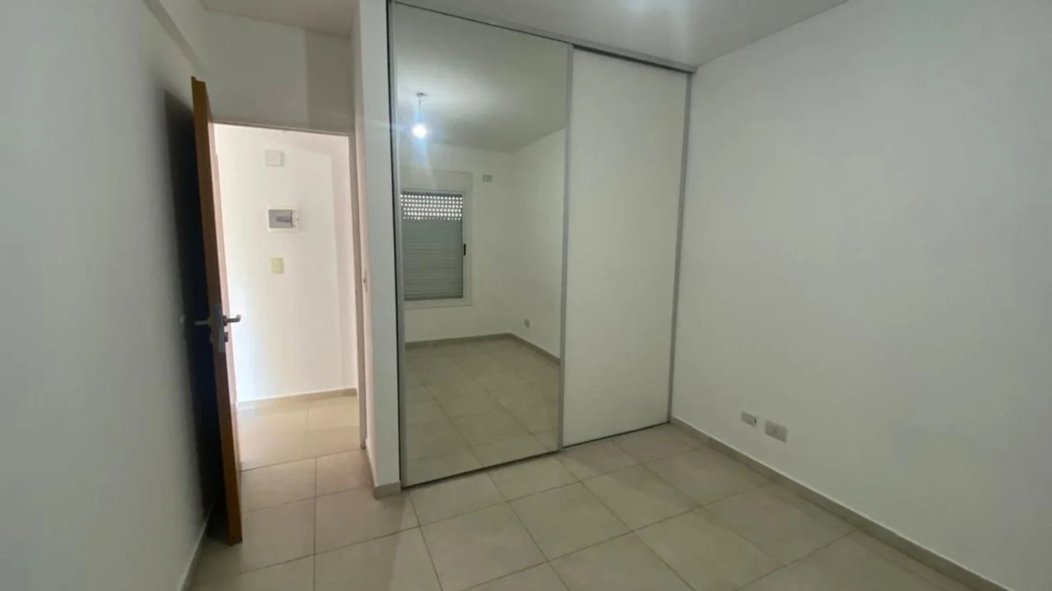 Departamento en venta en Caseros, foto 2