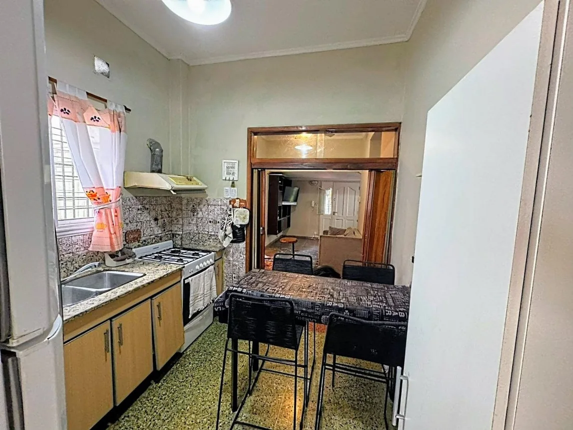 Casa en venta en Castelar, foto 4