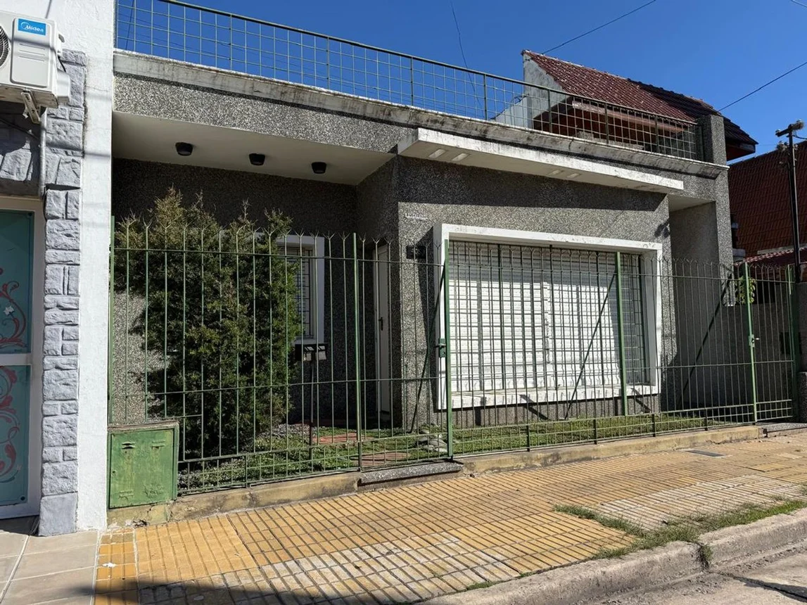 Casa en venta en Sarandí, foto 2