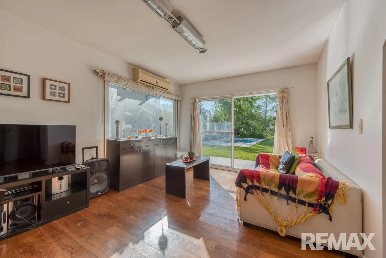 Casa de 5 ambientes en venta en Villa Rosa, Los Manzanos 2300, foto 4