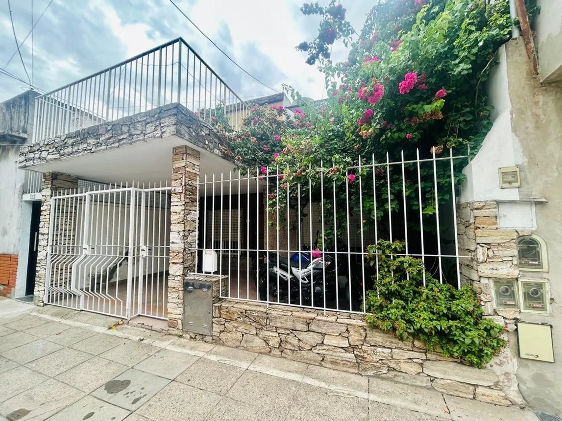 PH de 4 ambientes en venta en Ciudadela, Madero 600