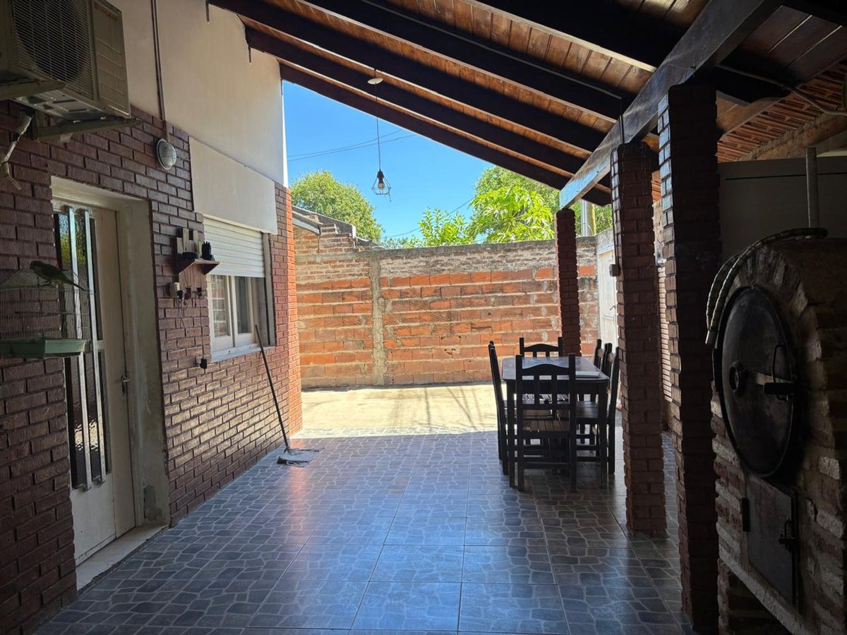 Foto 3 — Se VENDE casa en Reconquista