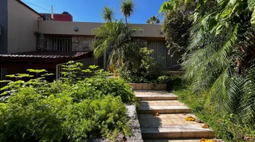 VENTA GRAN CASA EN ZONA NORTE