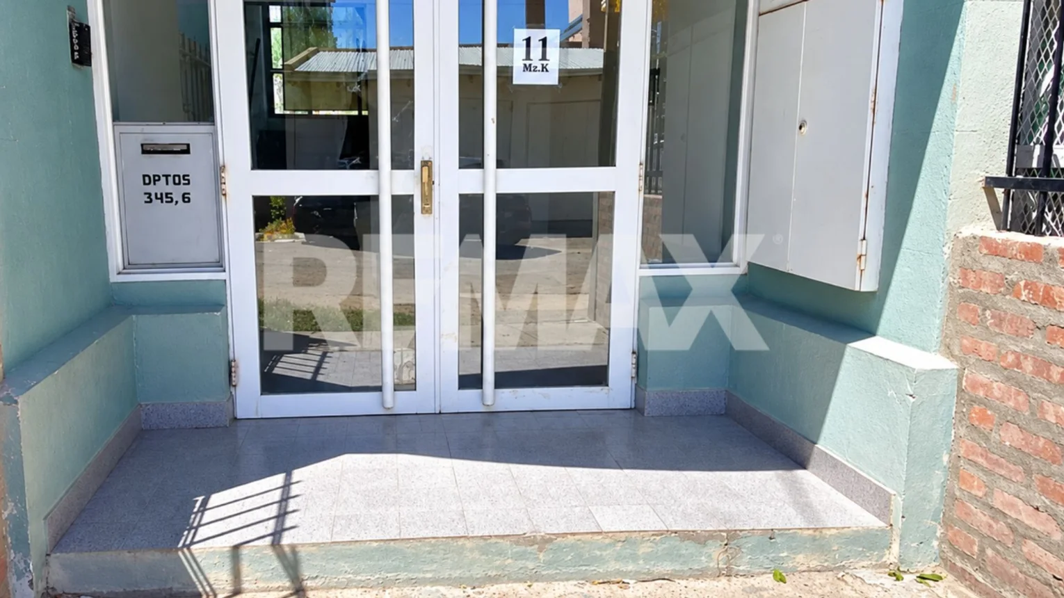 Departamento de 4 ambientes en alquiler en Neuquén, Edith Stagnaro 800, foto 2