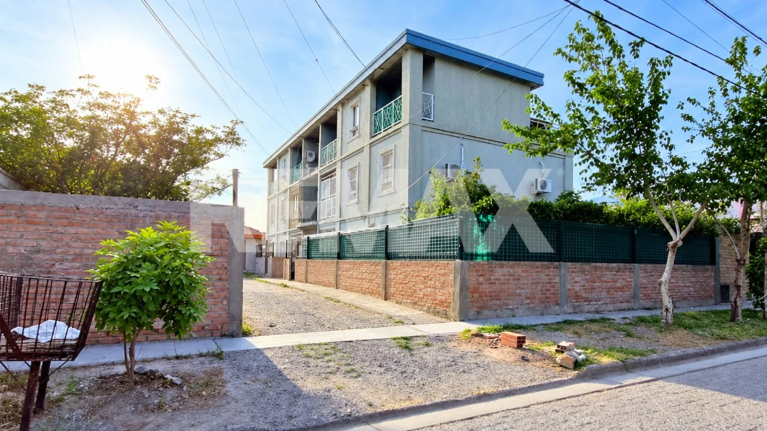 Departamento de 4 ambientes en alquiler en Neuquén, Edith Stagnaro 800