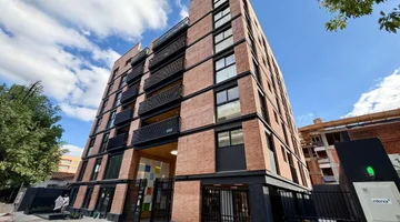 VENTA LOCAL A ESTRENAR BRICKHOUSE ITUZAINGO 150M2