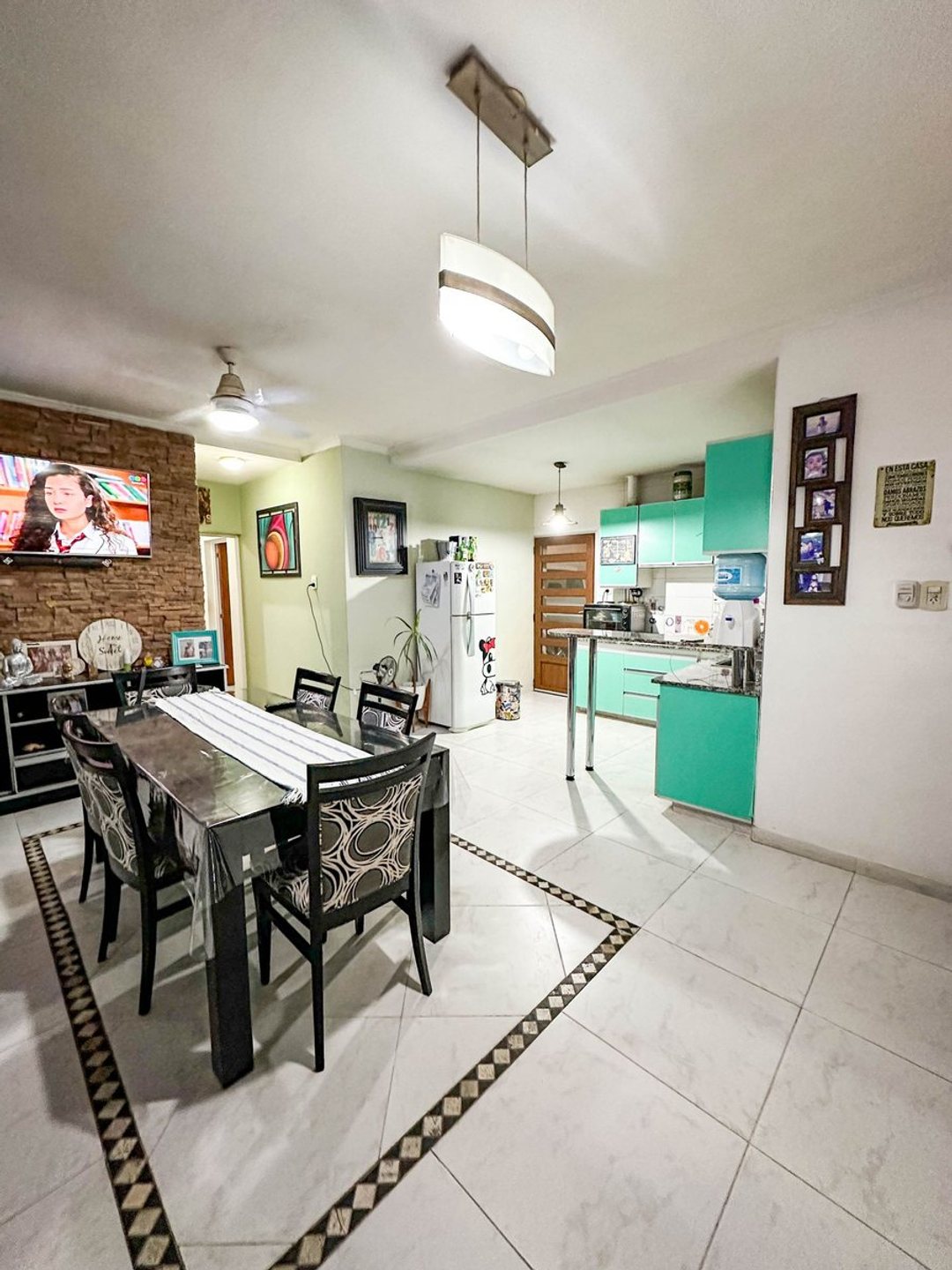 VENTA CASA 3 DORM C/COCHERA Y PILETA B° SAN MARTÍN
