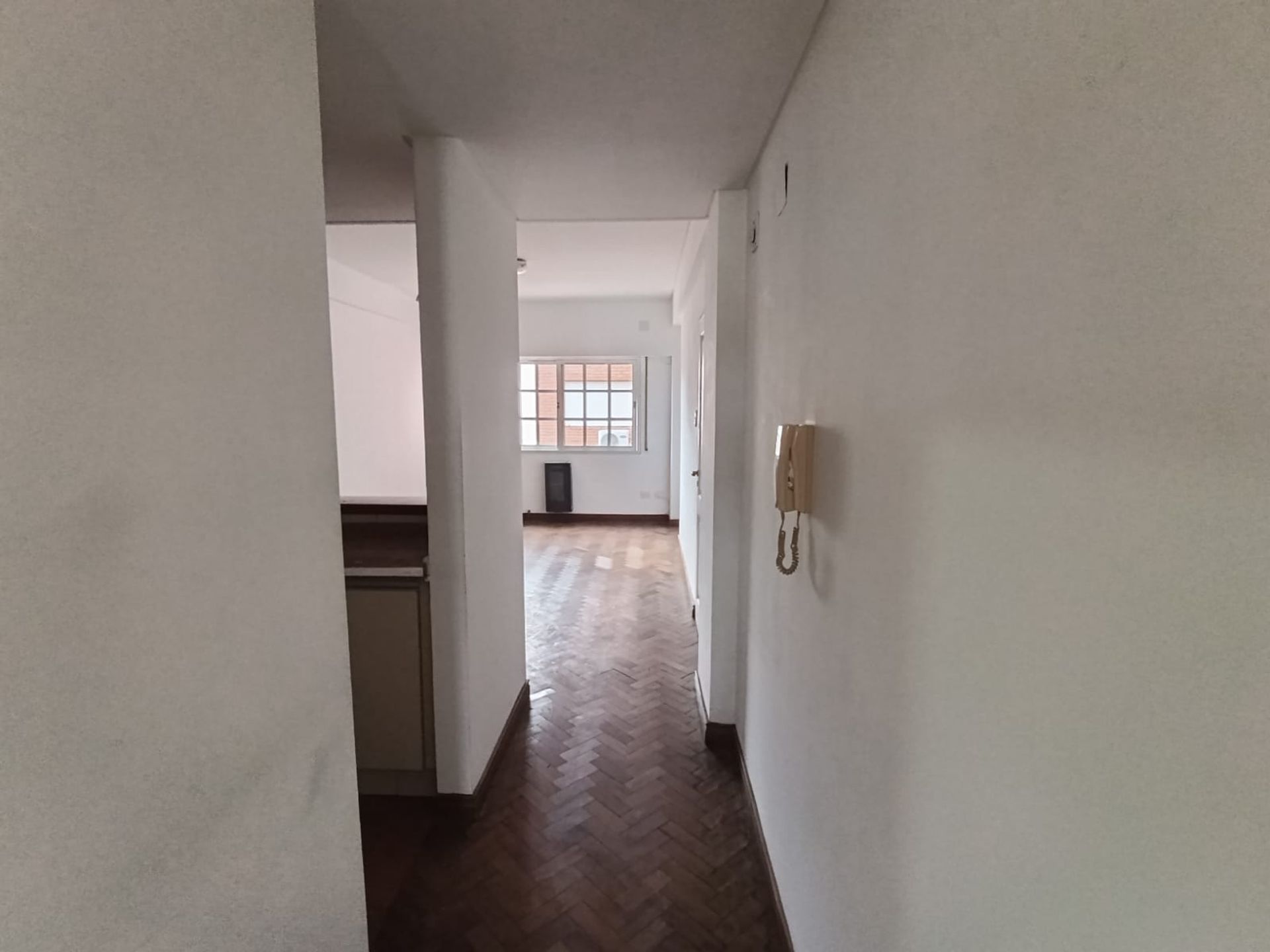 DEPARTAMENTO EN ALQUILER CON COCHERA Y BAULERA - foto 4