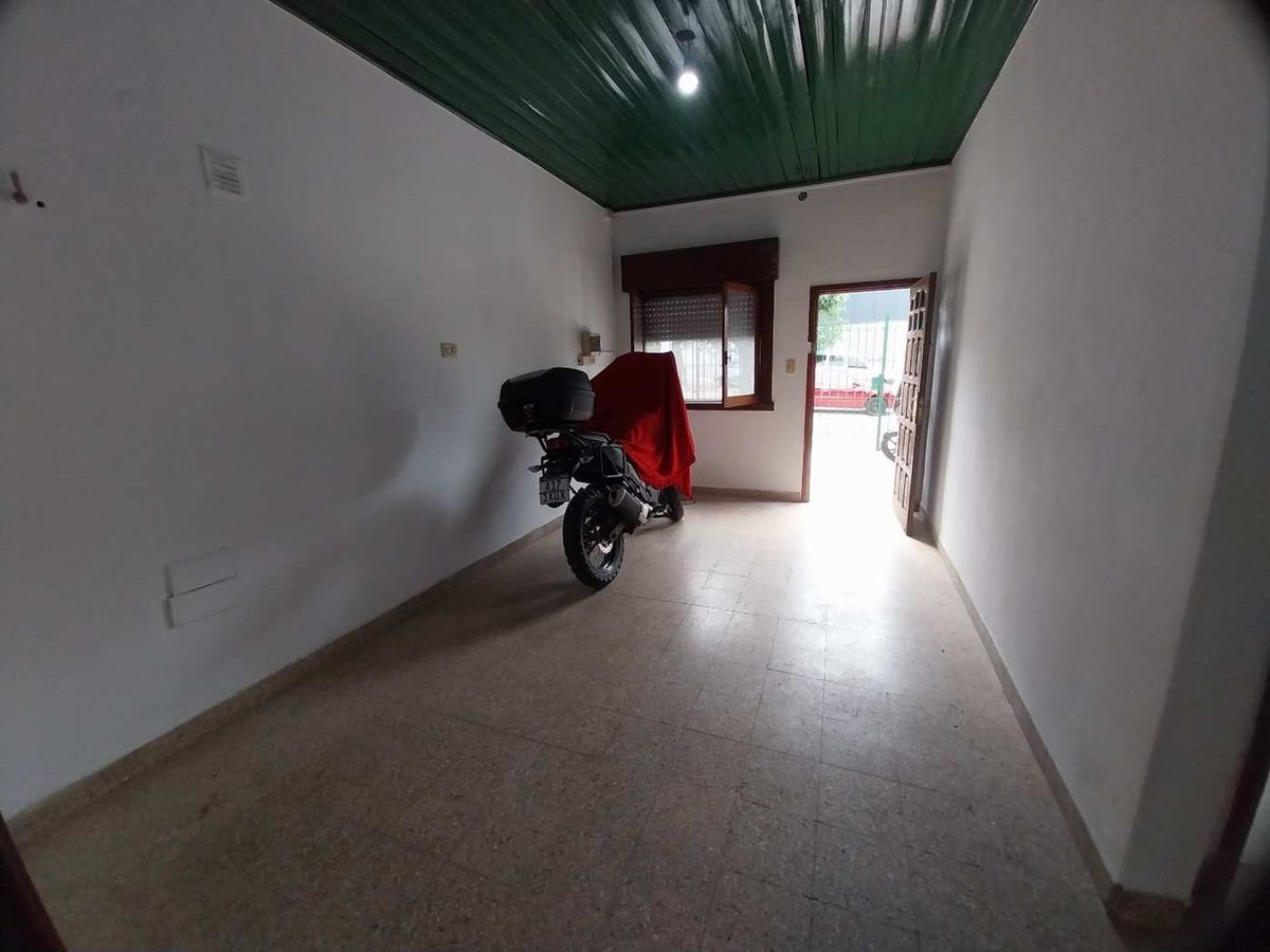 Foto 5 — VENTA CASA 3 AMBIENTES CON PATIO - QUILMES OESTE