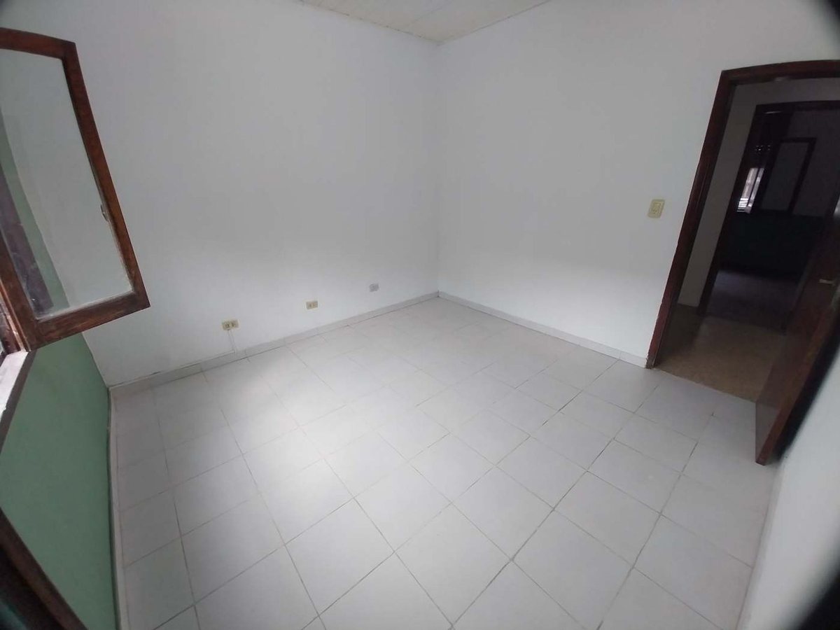 Foto 8 — VENTA CASA 3 AMBIENTES CON PATIO - QUILMES OESTE