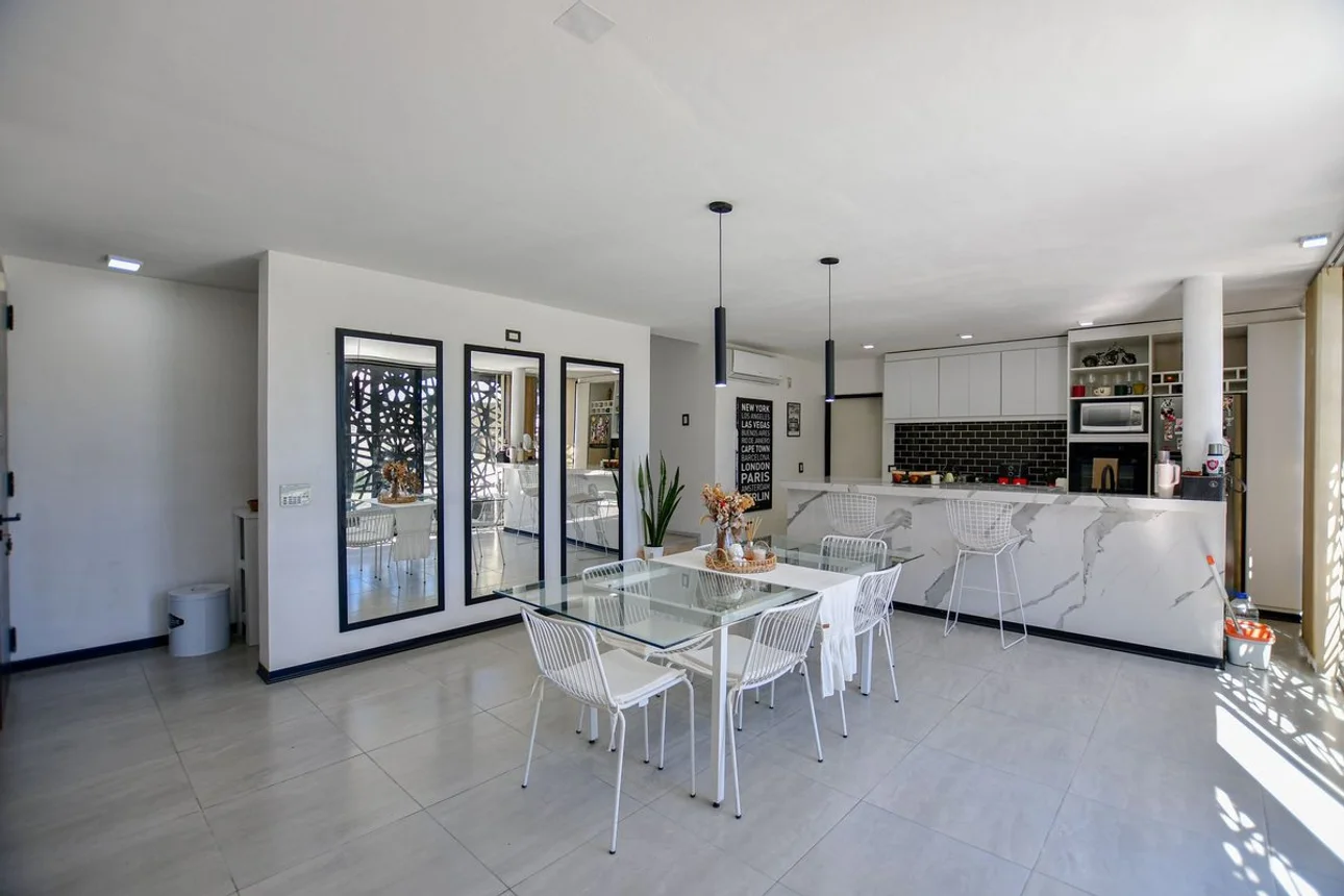 Casa en venta en Manuel B. Gonnet, foto 3