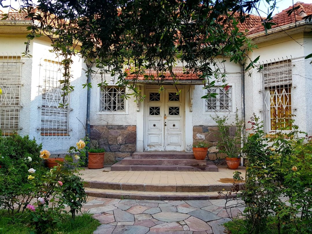 CASONA EN ALQUILER BOMBAL