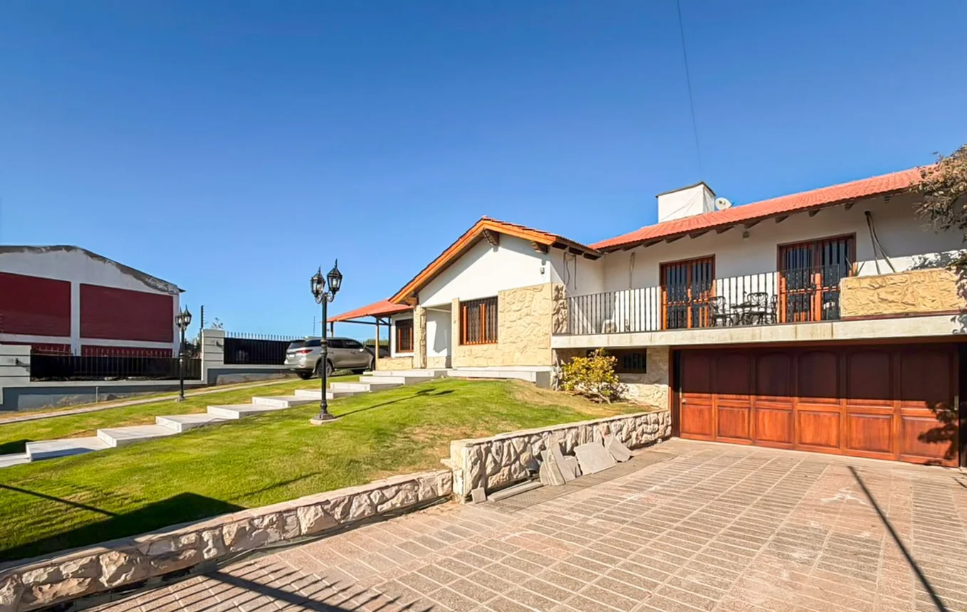 Casa en venta en Guaymallén, foto 2