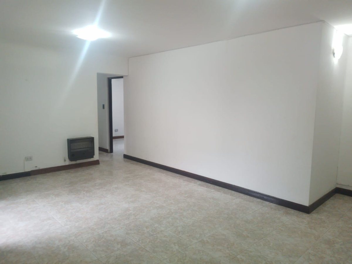 DEPARTAMENTO EN VENTA PARQUE LA VEGA C/ COCHERA - foto 3