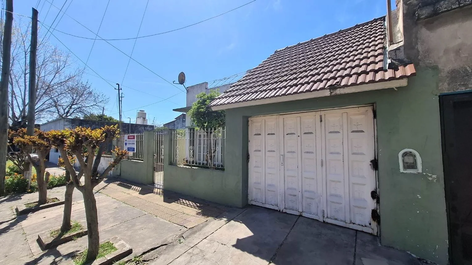 Casa de 3 ambientes en venta en Temperley, El Benteveo 600, foto 2