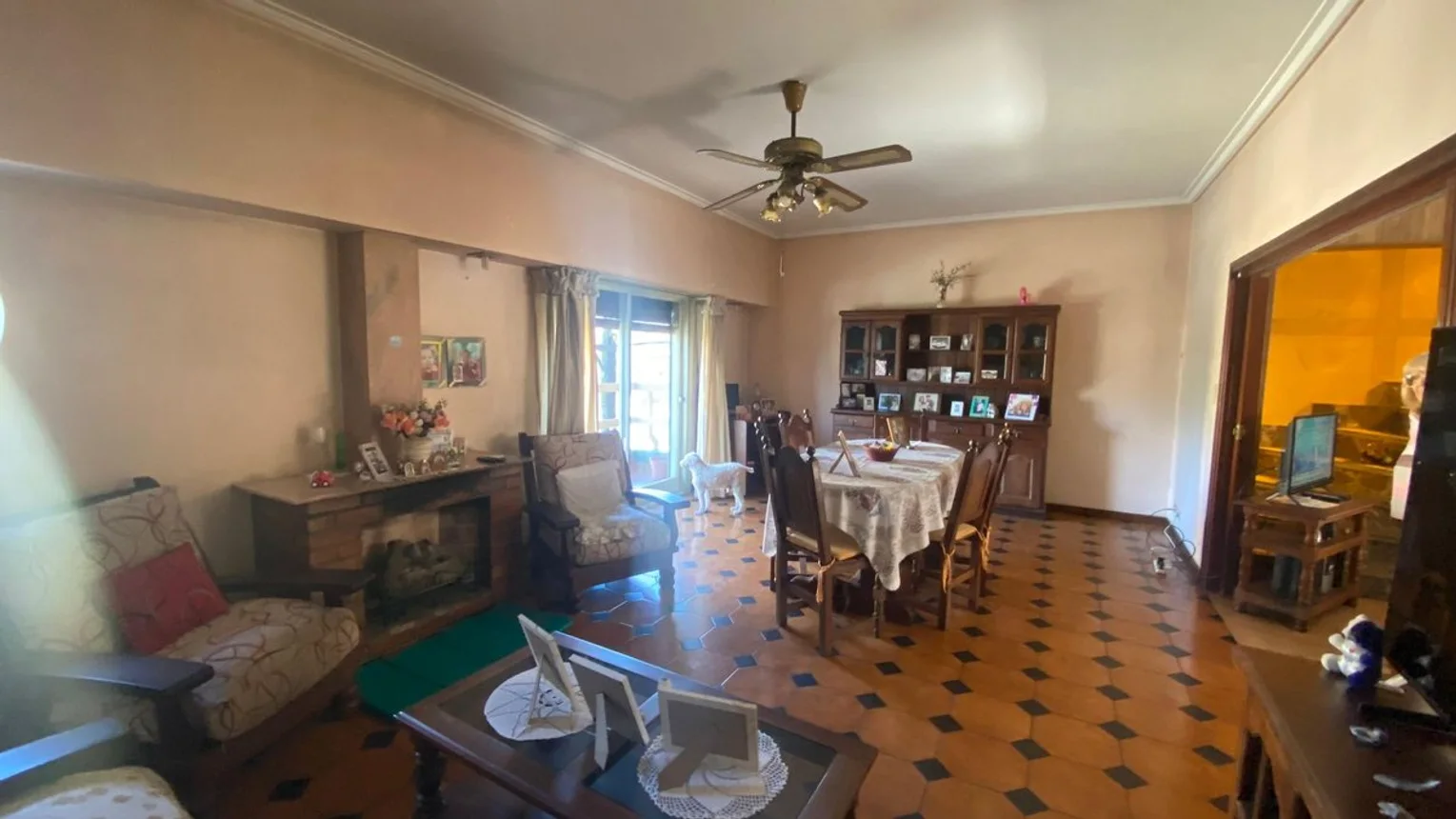 Casa en venta en El Palomar, foto 2